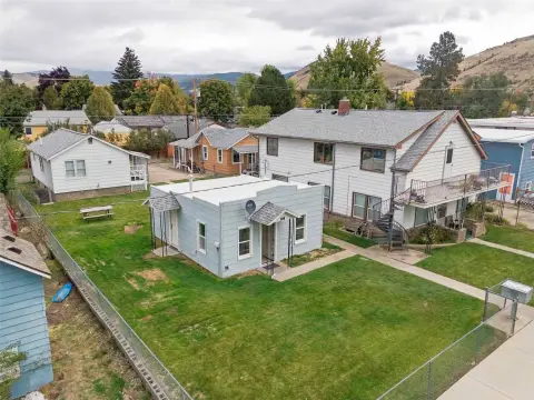 Apartment Property with Cottages