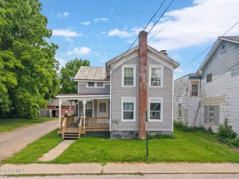Two-Unit Residential Income Duplex
