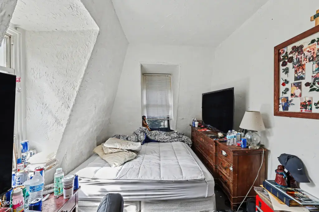 Picture 30