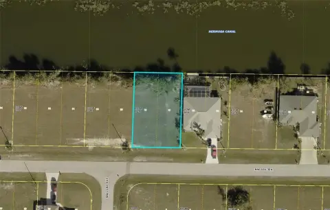 Waterfront Lot in Cape Coral