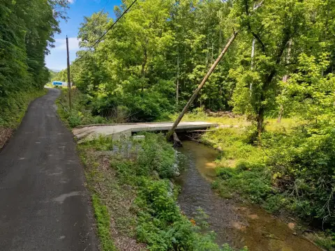 Unrestricted Land Near Cherokee Forest