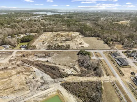 Commercial Land in Growing Hubert