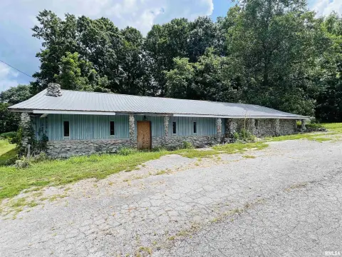 Cave In Rock Industrial Buildings
