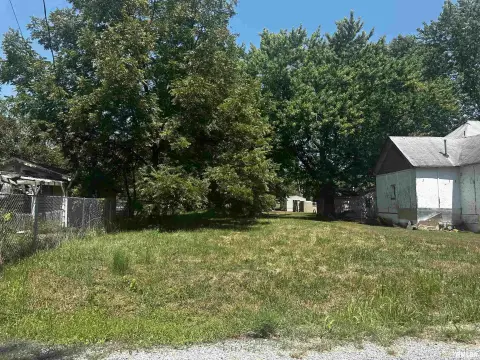 Residential Land in Mt Vernon