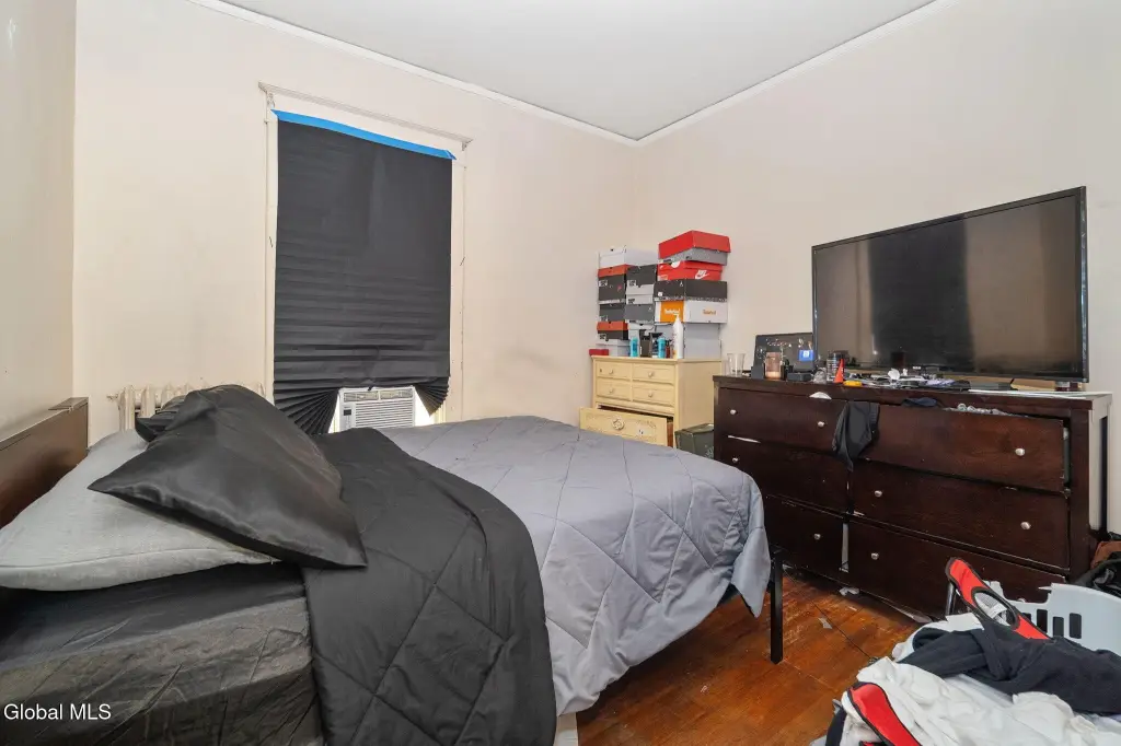 Picture 33