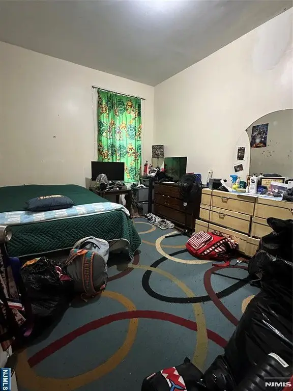Picture 11
