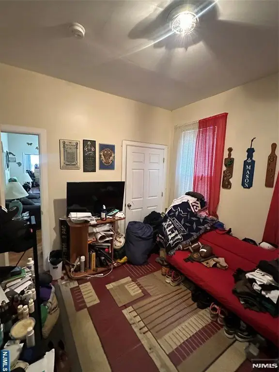 Picture 10