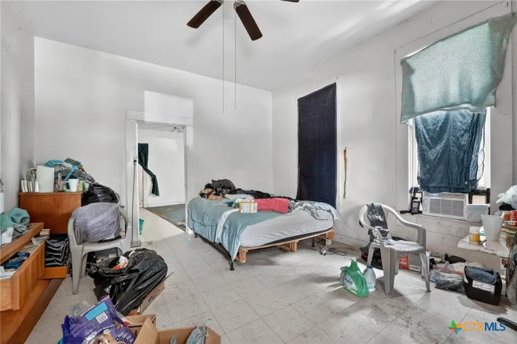 Picture 11