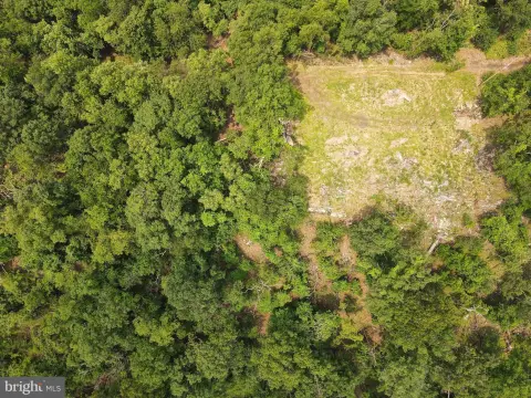 Land in Great Cacapon, WV