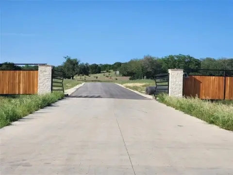 5.688 Acres in Gated Community