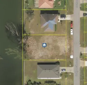Waterfront Residential Lot in Cape Coral