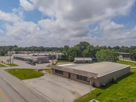Lufkin Commercial Building For Sale