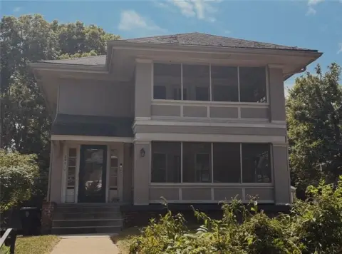 Duplex Near Loose Park