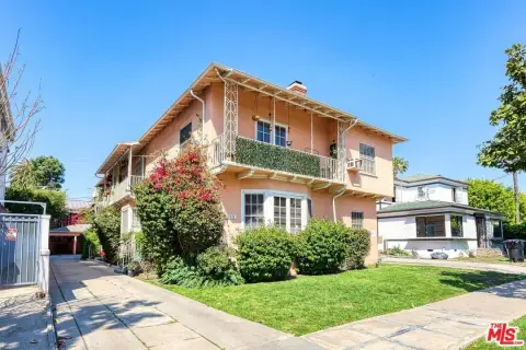 Four-Unit Townhouse-Style Quadplex