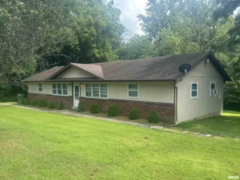 Makanda Duplex Near SIU