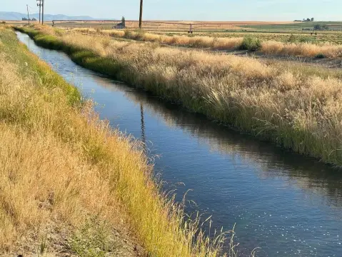 Scenic Loop Homesite in Culver