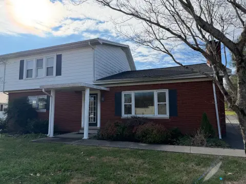 Commercial Building in Jamestown, KY