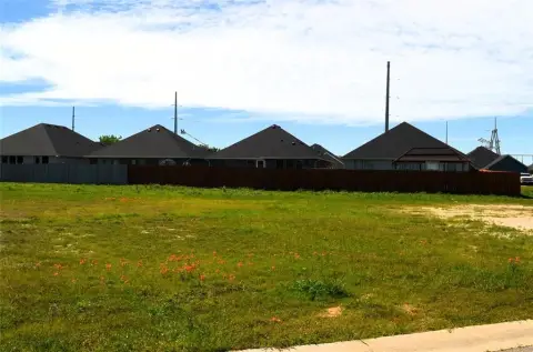 Residential Lot in Mabank, TX