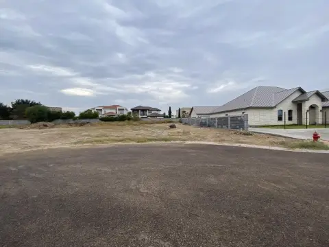 Residential Land in Laredo, Texas