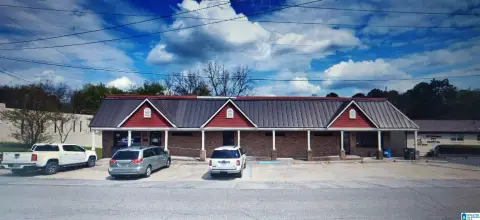 Retail Building in Central Gardendale
