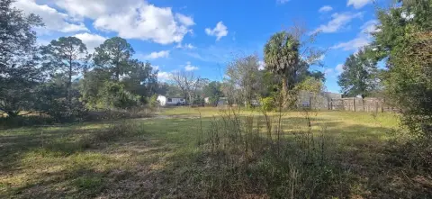 Residential Land in Umatilla, FL