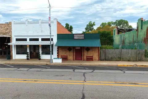 Flex Space with Showroom