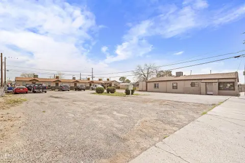 Versatile Income Property in El Paso