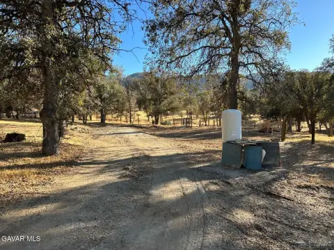 Tehachapi Lot with Well
