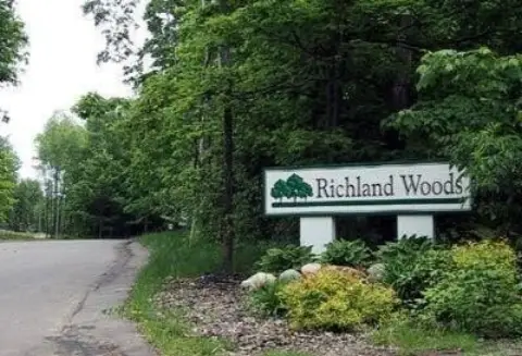 Residential Lot in Richland Village
