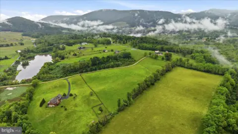 Land in Bentonville, Virginia