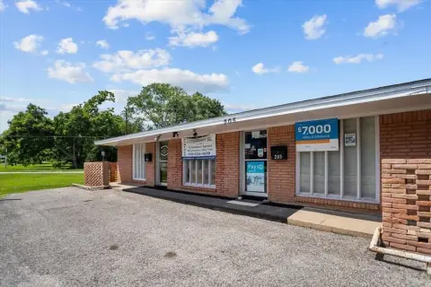 Commercial Duplex on Busy Avenue