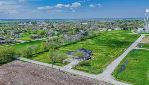 Half-Acre Lot in Frost, TX