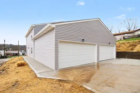 New Multifamily Duplex with Garages