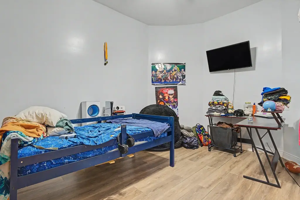 Picture 23