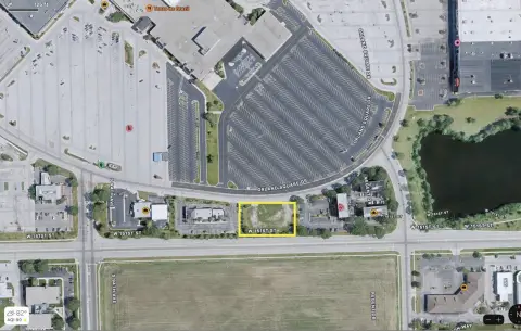 Prime Commercial Land Near Mall