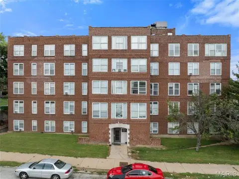 Renovated Multifamily Asset, St Louis