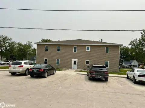 8-Unit Apartment Building