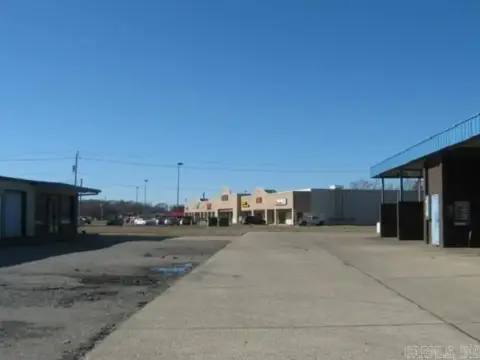 Hope, AR Car Wash Property