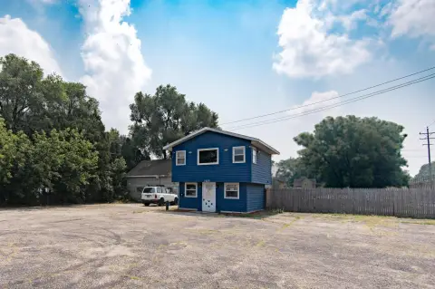 Kenosha Corner Lot for Rent