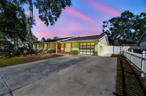 Versatile Multifamily Property in Tampa