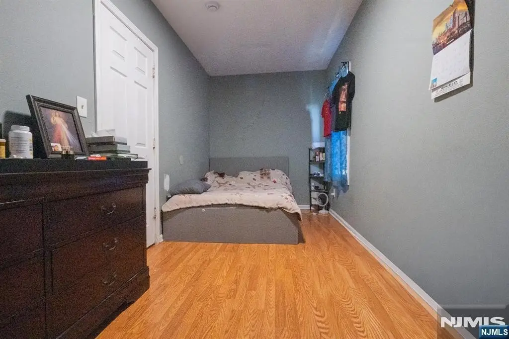 Picture 9