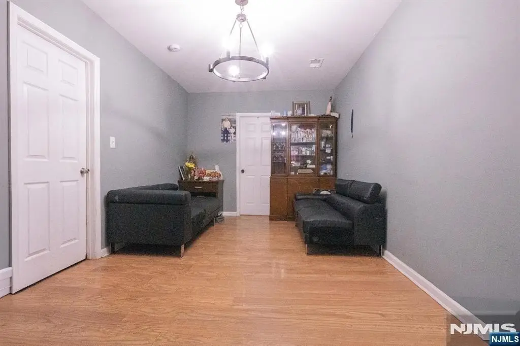 Picture 6