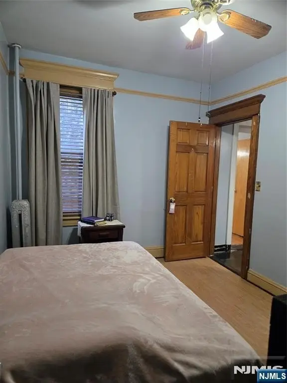 Picture 9