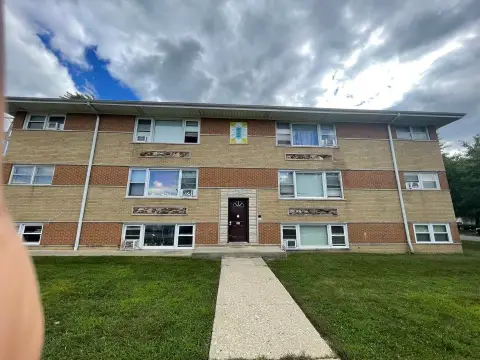 Addison Apartment Building For Sale