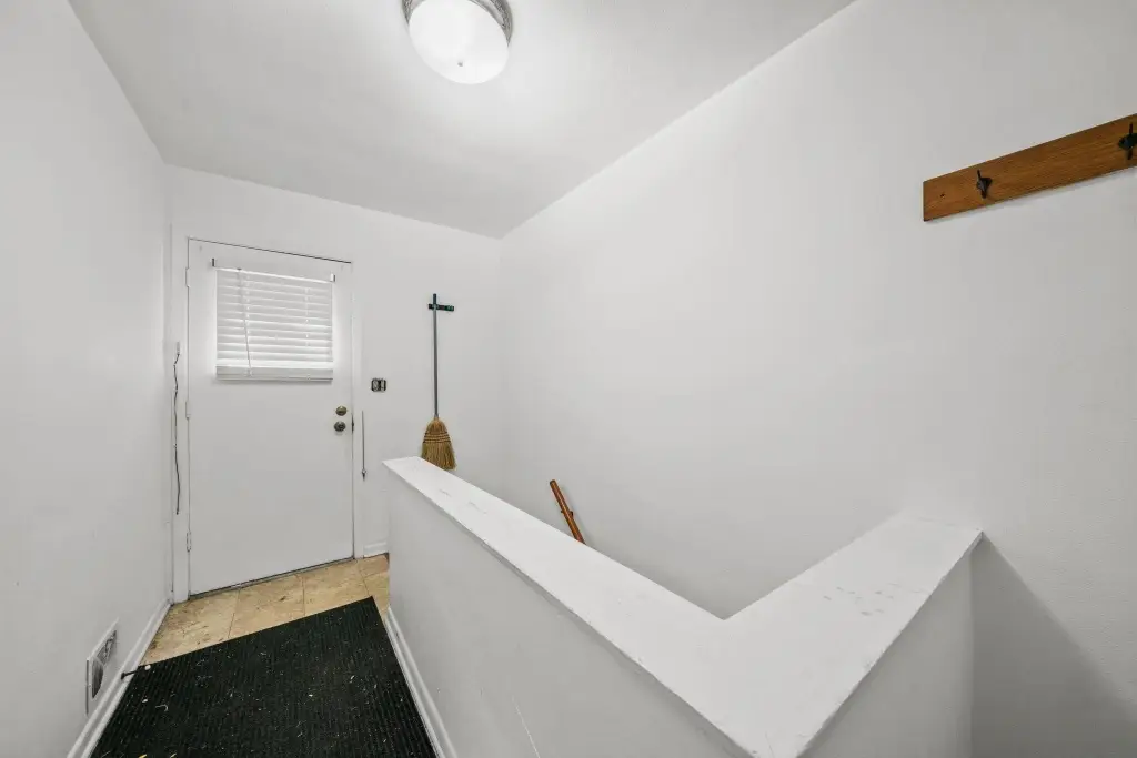 Picture 12