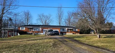 Single-Story Duplex Near Hillsboro