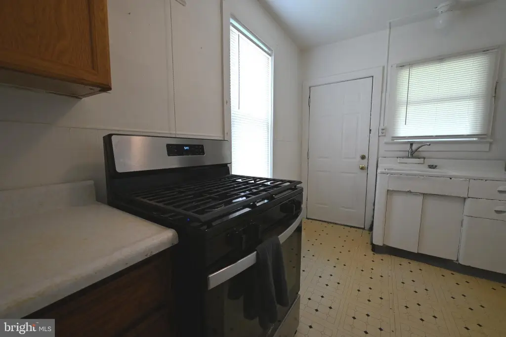 Picture 5