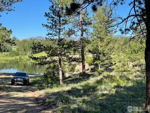 Premium Building Lot with Lake View