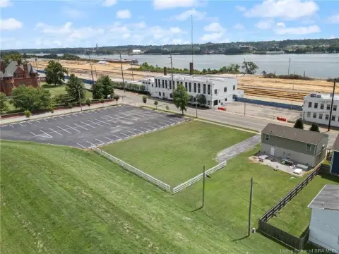 Jeffersonville Land Near Ohio River