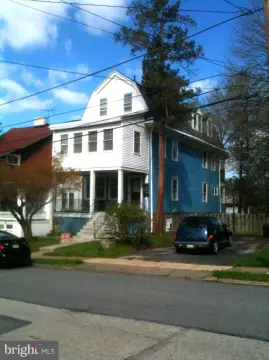Lansdowne Quadruplex: Investment Opportunity